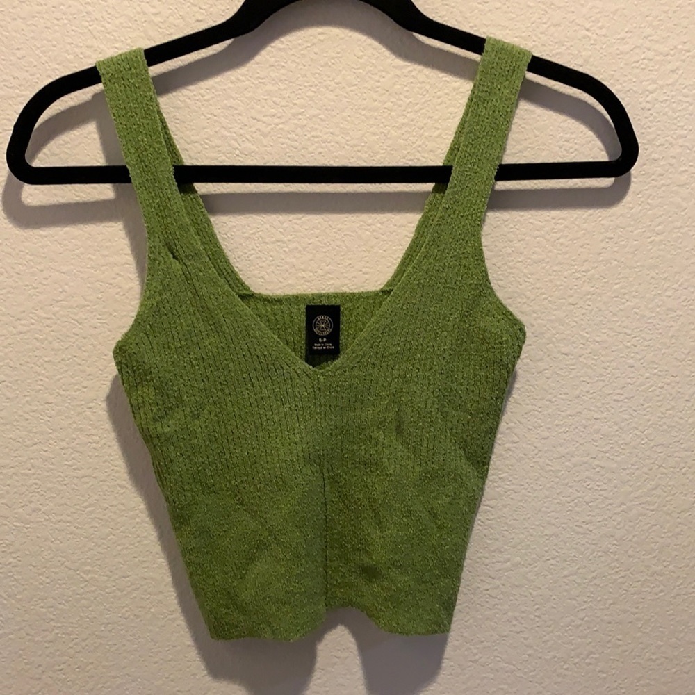 NWT BDG Urban Outfitters Lime colored knit tank. Sโโโโโโโโโโโโโโโโโโโโโโ